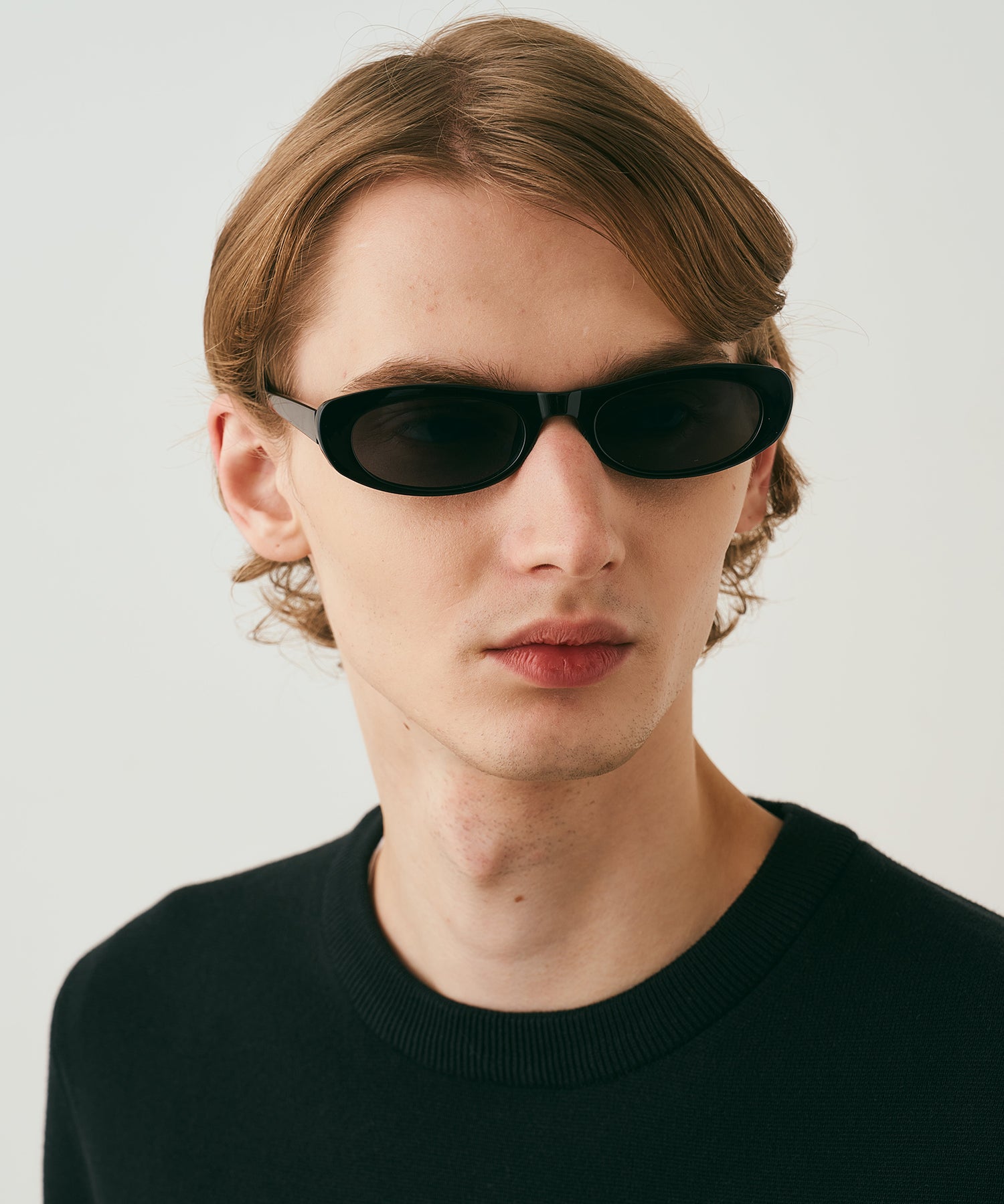 quarante-six46(black)