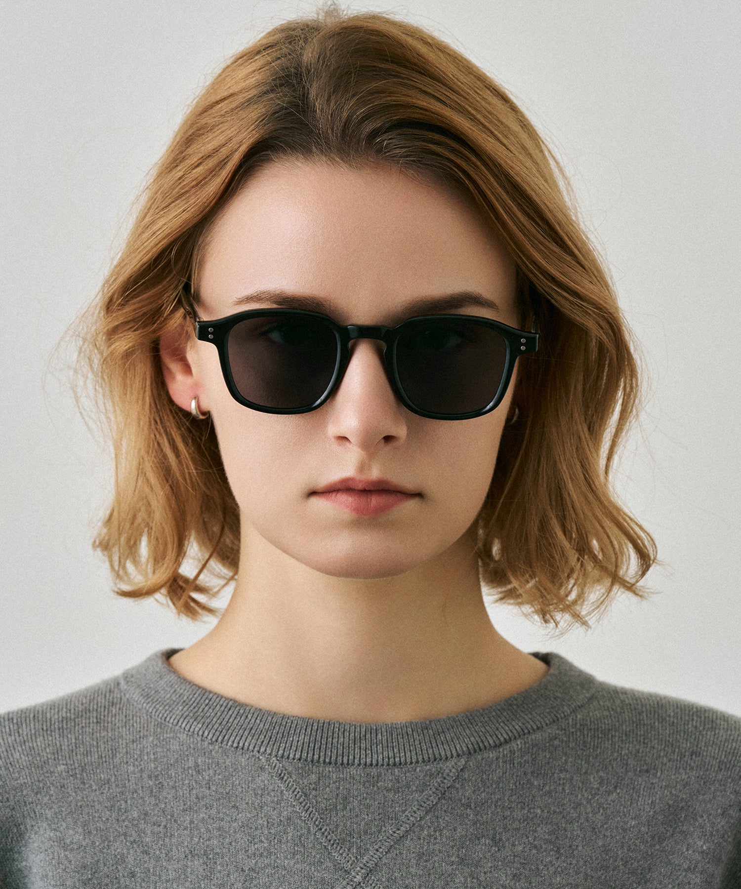cent cinquante-deux152(black)
