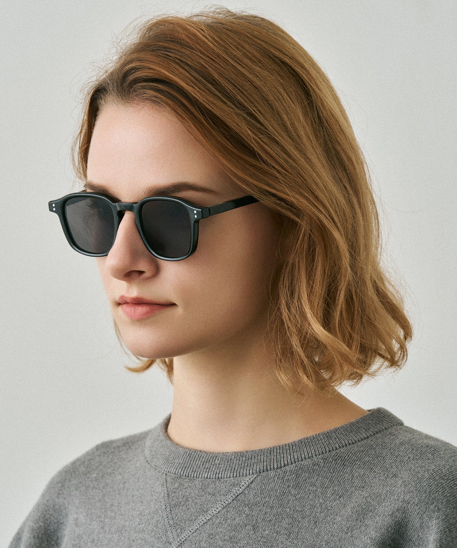 cent cinquante-deux152(black)