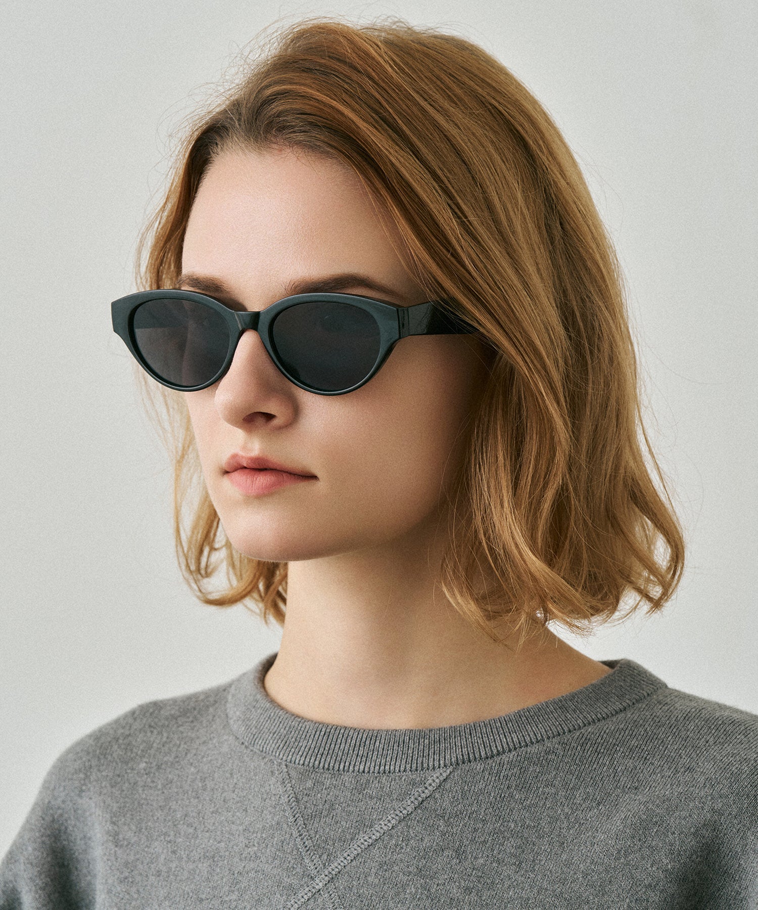 cent quarante-cinq145(black)