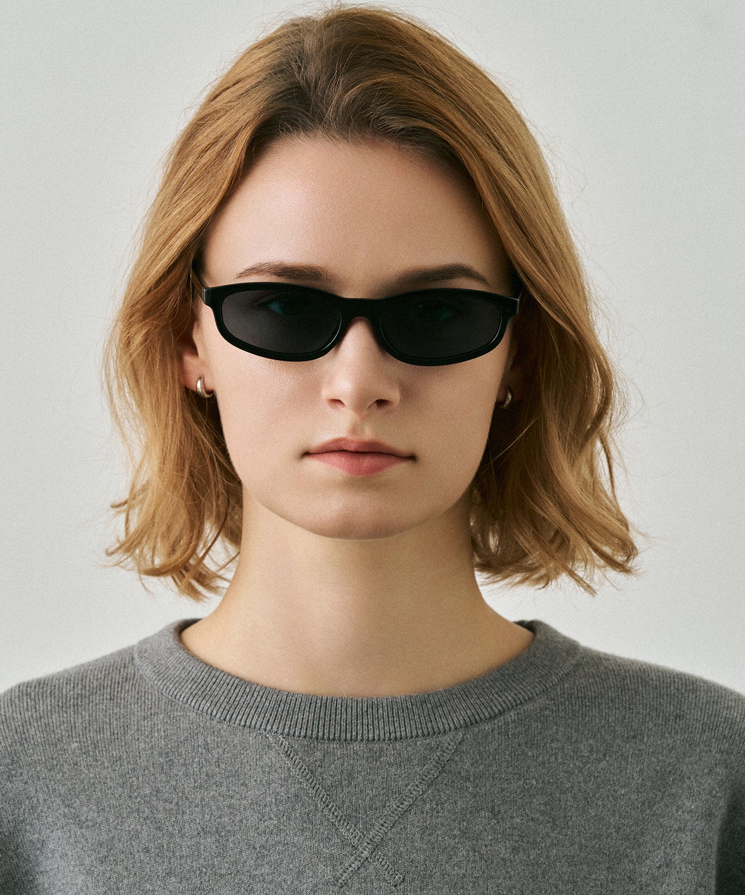 cent quarante-sept147(black)