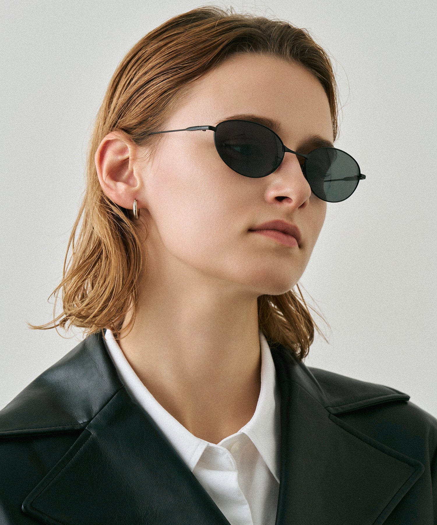cent quarante-quatre144(black)