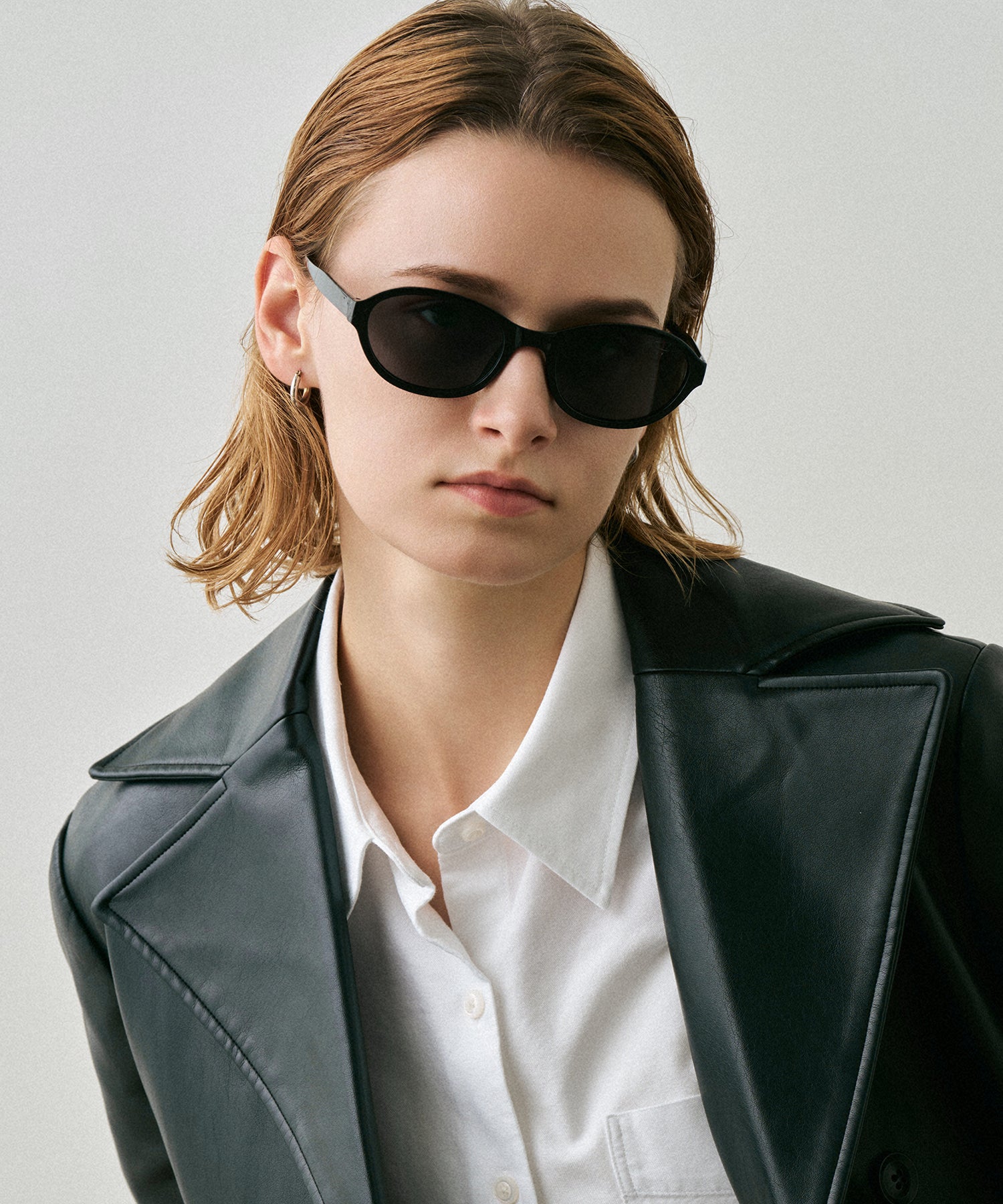 cent trente-quatr134(black)