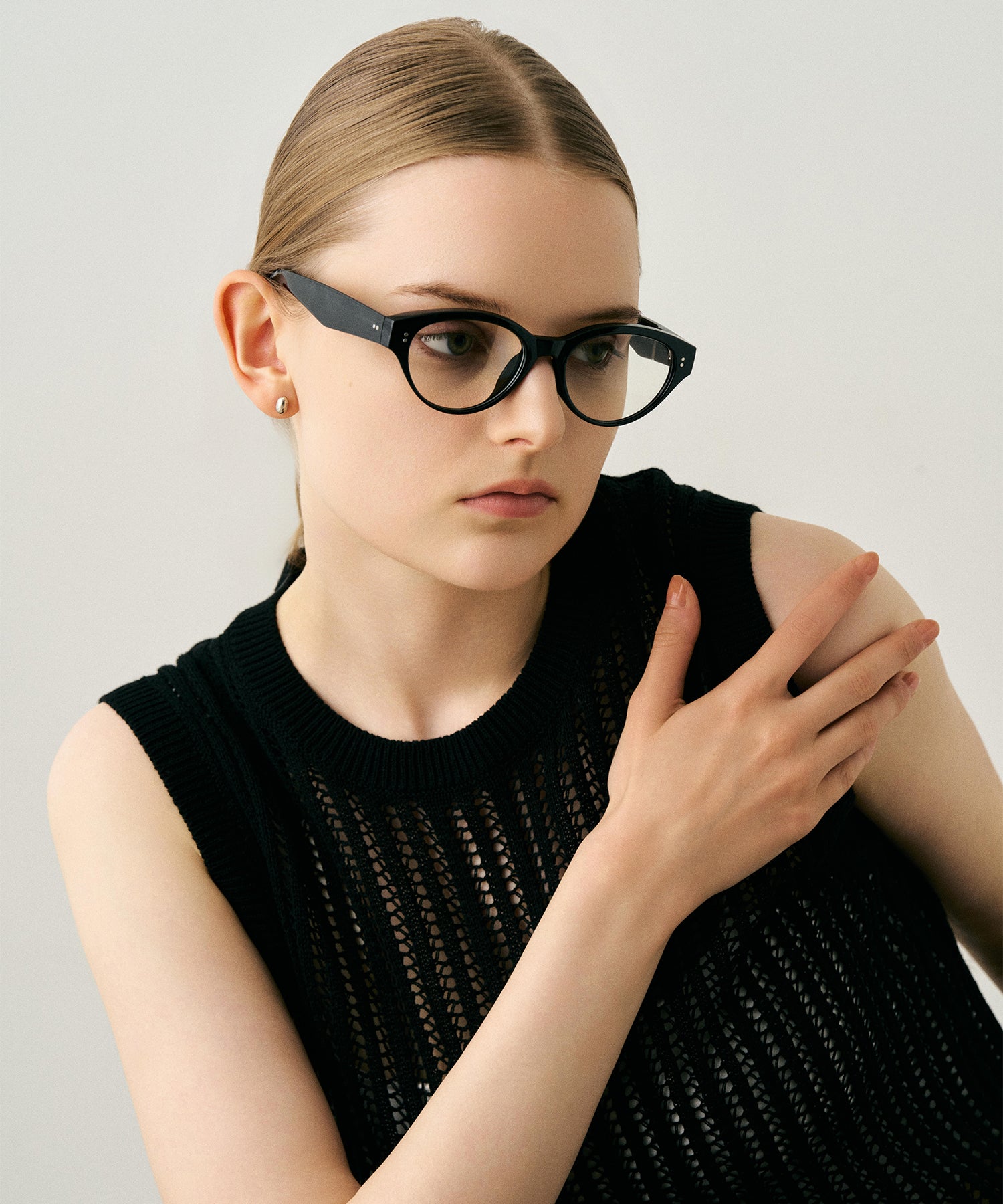 cent quatre-vingt-deux182(black)