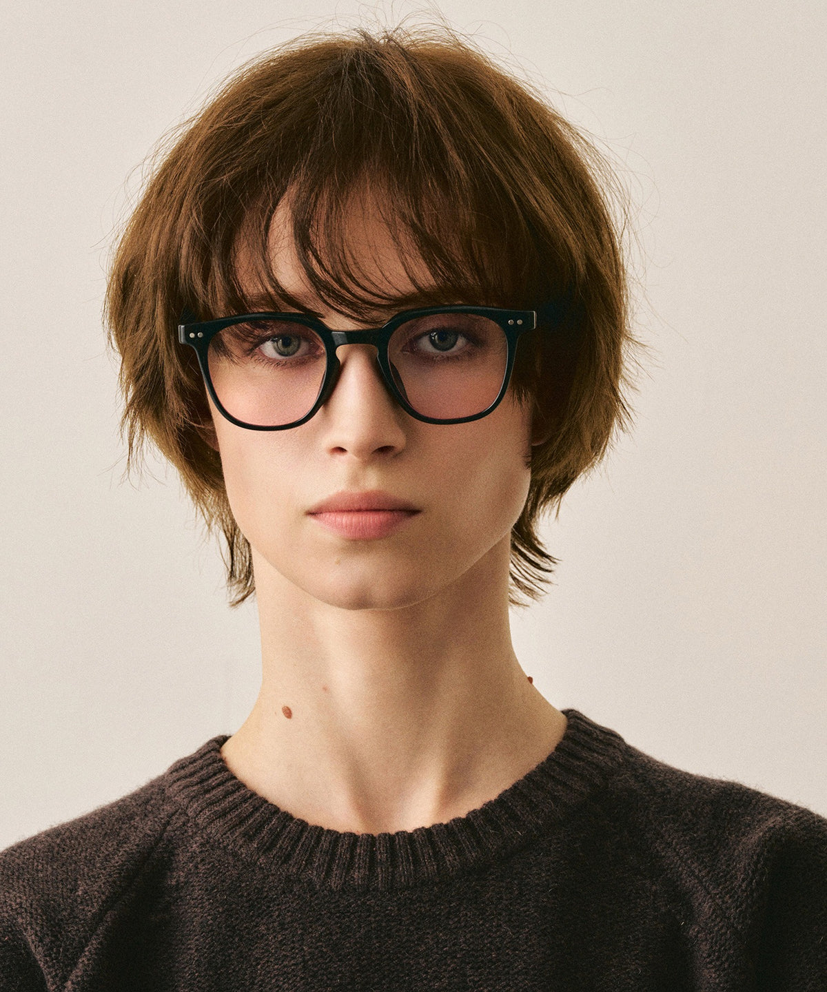 deux cent trente-trois233(black)