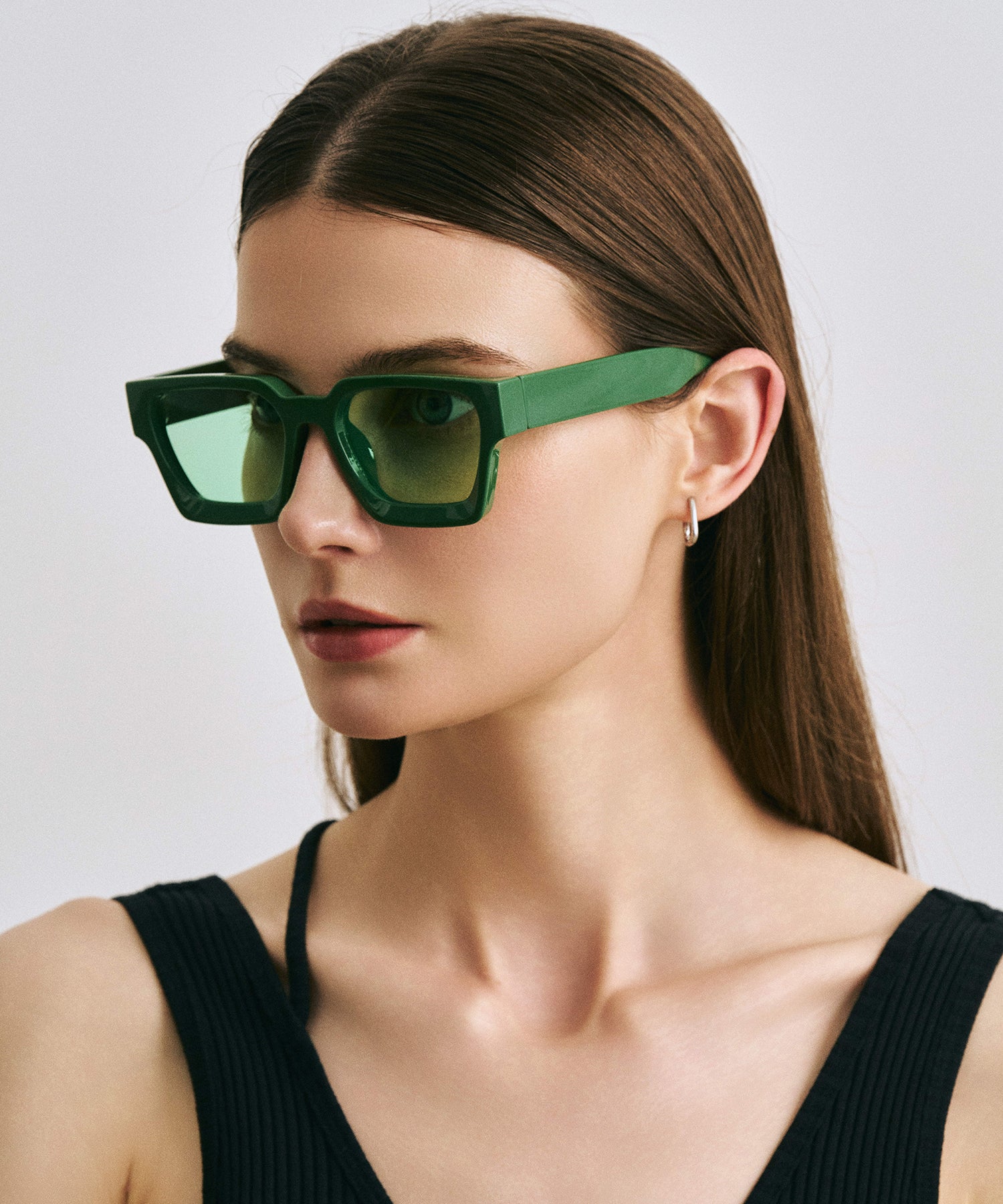 cent vingt-deux122(green）