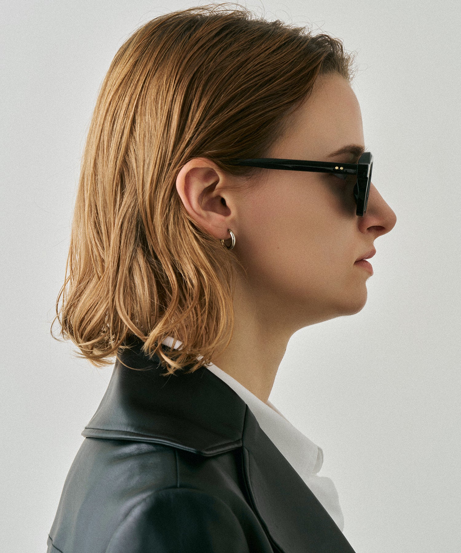 cent trente-deux132(black)