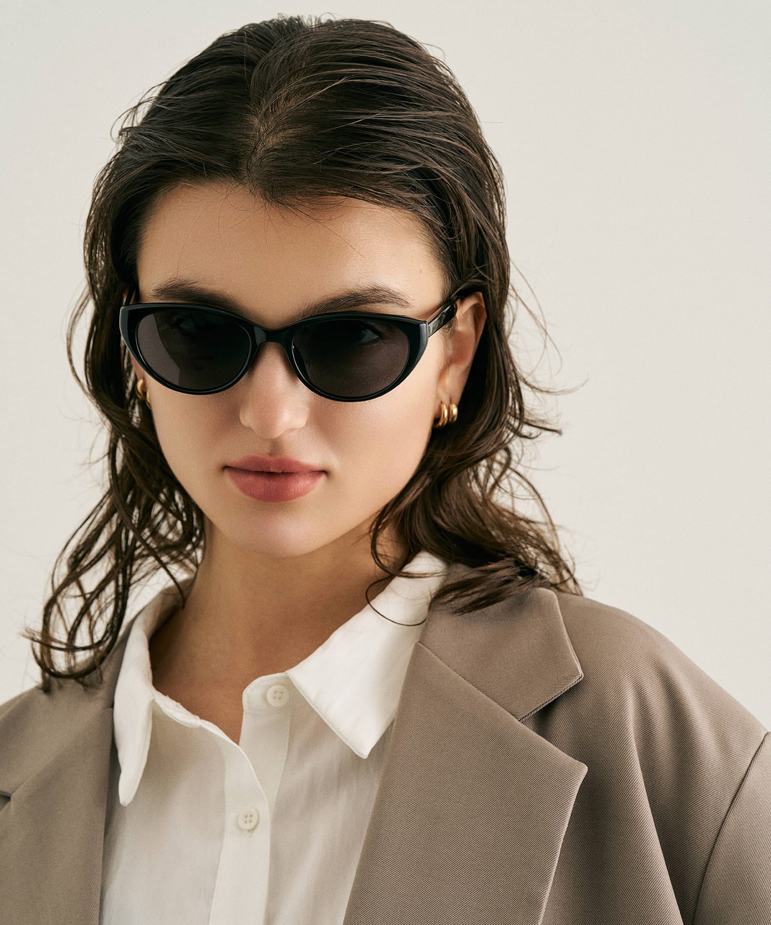 cent soixante-quatorze174( black)