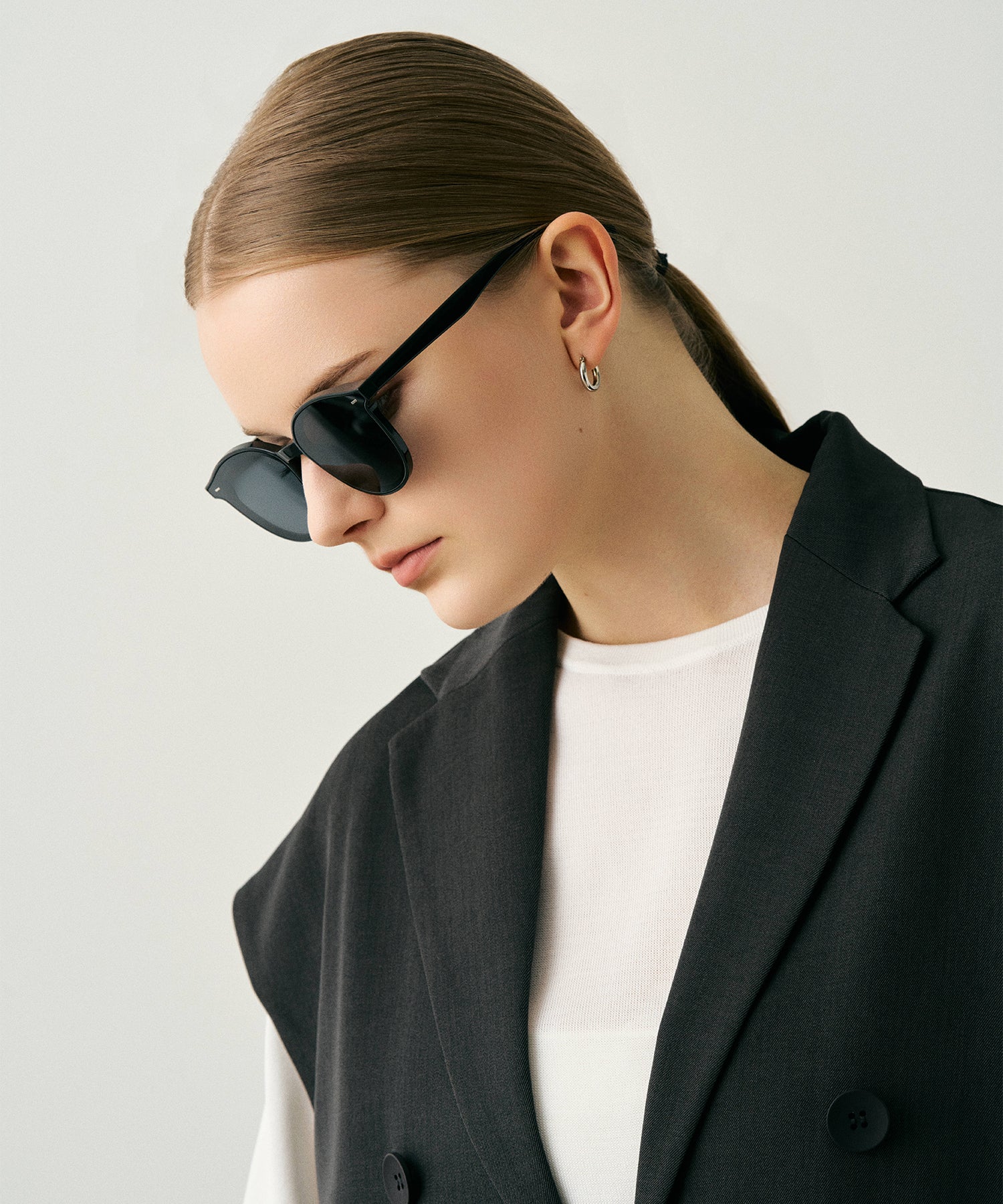 cent quatre-vingt-quatre184(black)