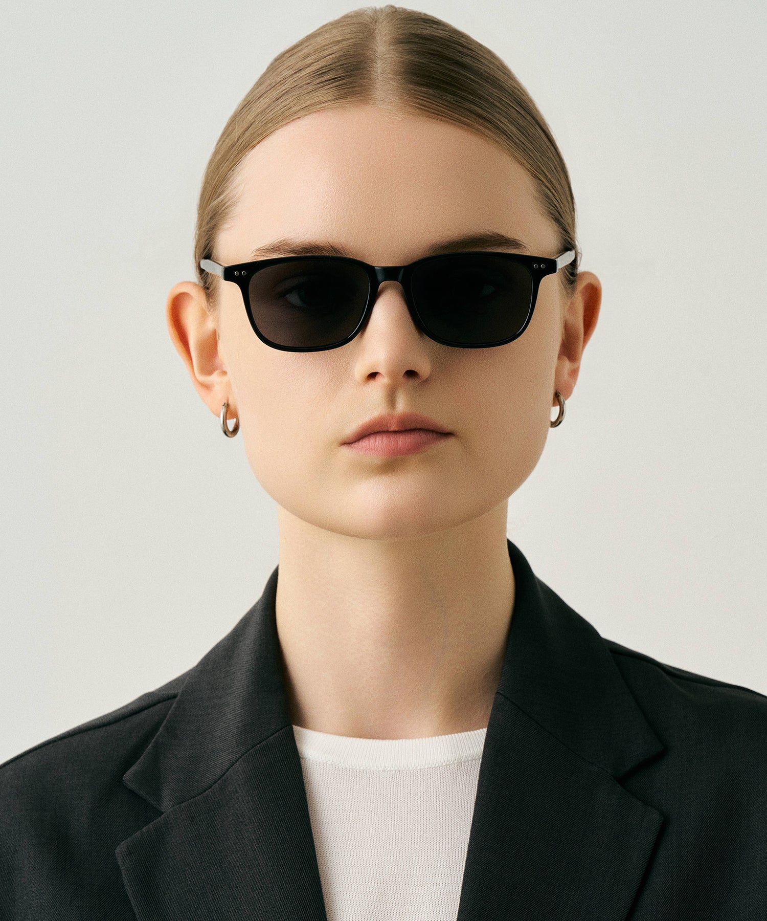cent quatre-vingt-dix-huit198(black)