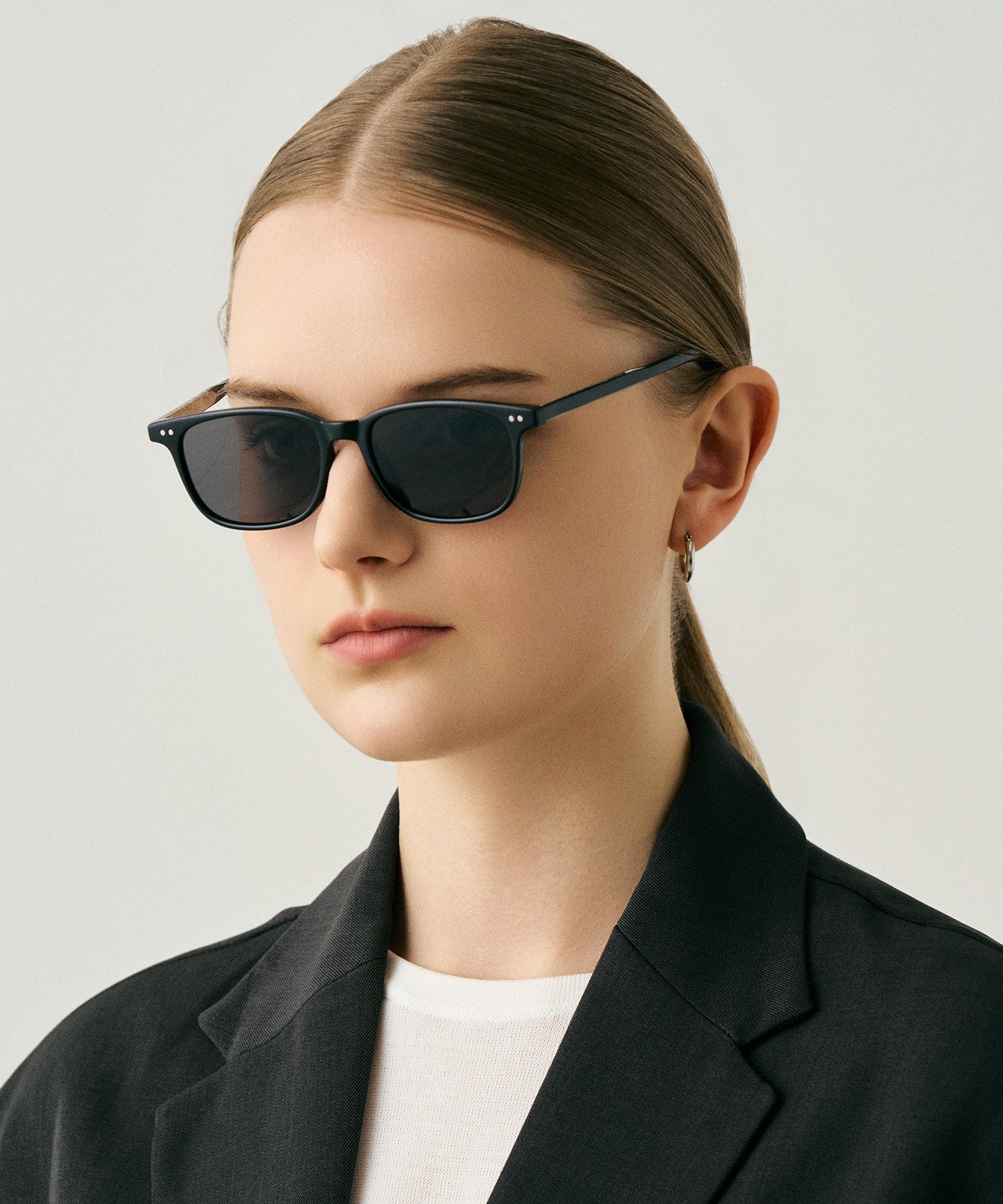 cent quatre-vingt-dix-huit198(black)