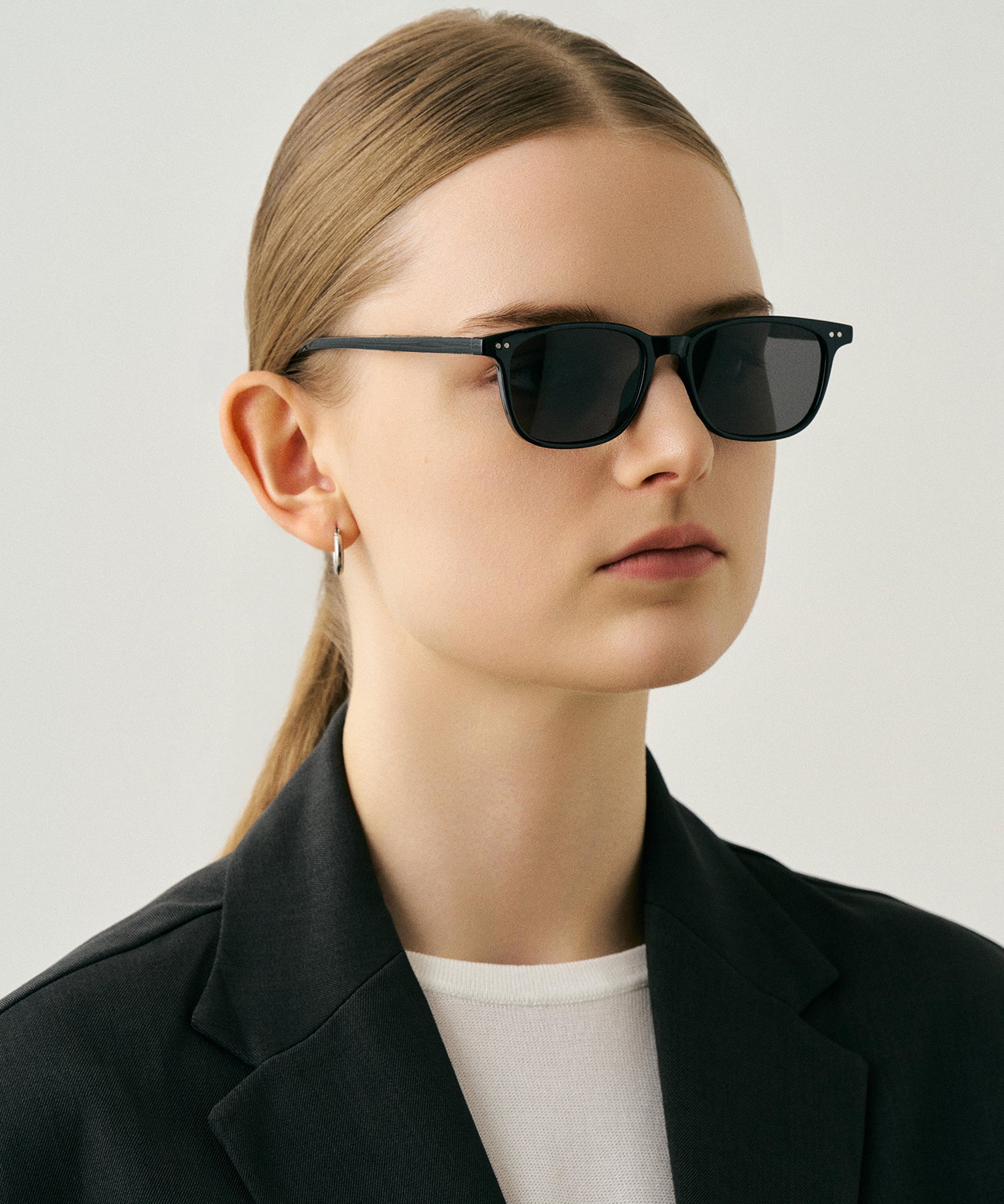 cent quatre-vingt-dix-huit198(black)